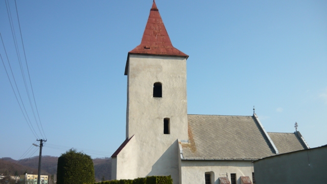 Kostol sv. Kataríny alexandrijskej s najstarším zvonom na Slovensku (NKP)